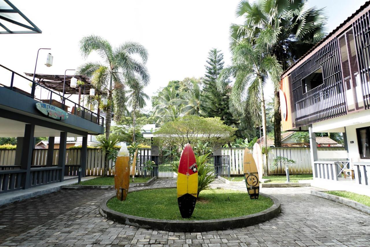 Resor Hau Batukaras Pangandaran